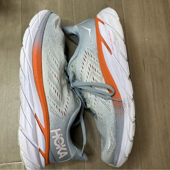 Hoka One One Women's Clifton 8 running shoe in the Blue Fog / Plein Air colorway - Picture 7 of 16